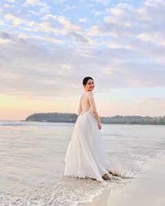 โม อมีนา