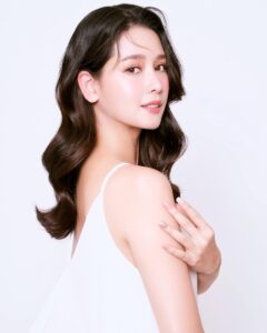 โม อมีนา