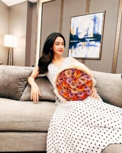 โม อมีนา