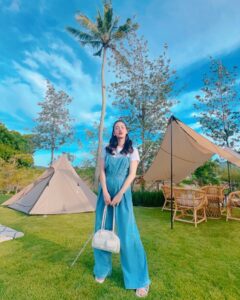 โม อมีนา